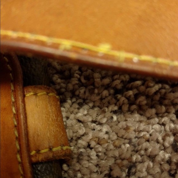 Authentic LV Saumur 35 - Picture 4 of 7